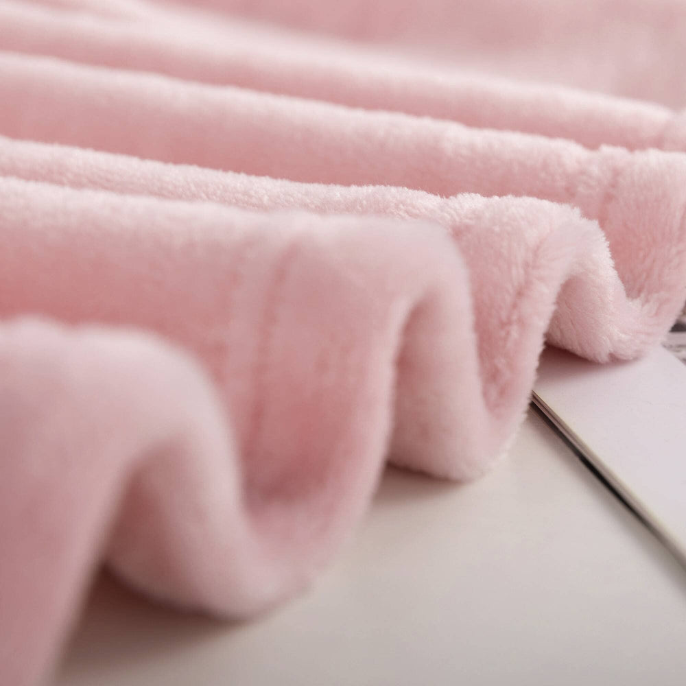 Lightweight NANPIPER baby blanket ideal for year-round nursery comfort.