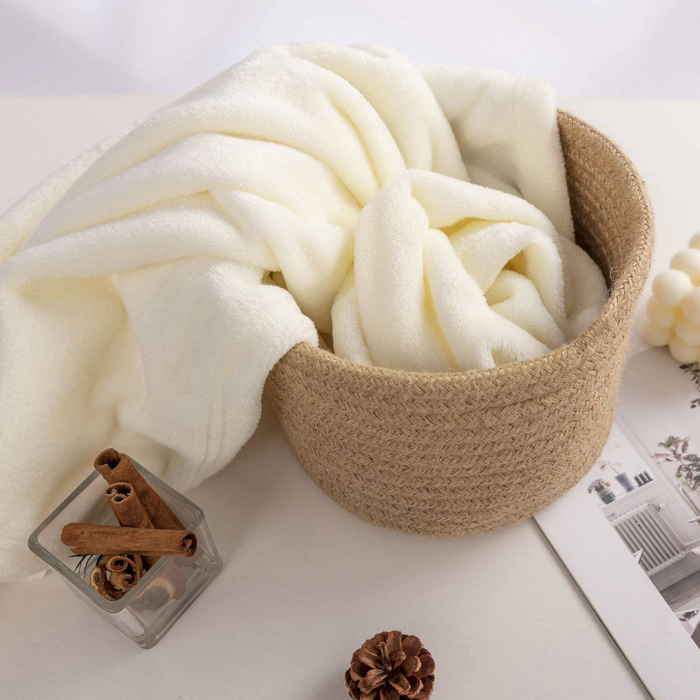 NANPIPER blanket ideal for swaddling and car-seat cover