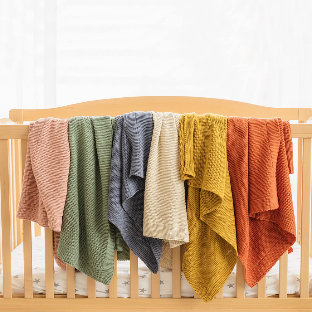 Natemia GOTS and OEKO-TEX certified blanket offers chemical-free softness.