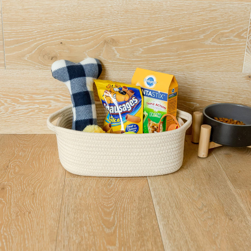 NaturalCozy nursery toy basket keeps plush toys tidy