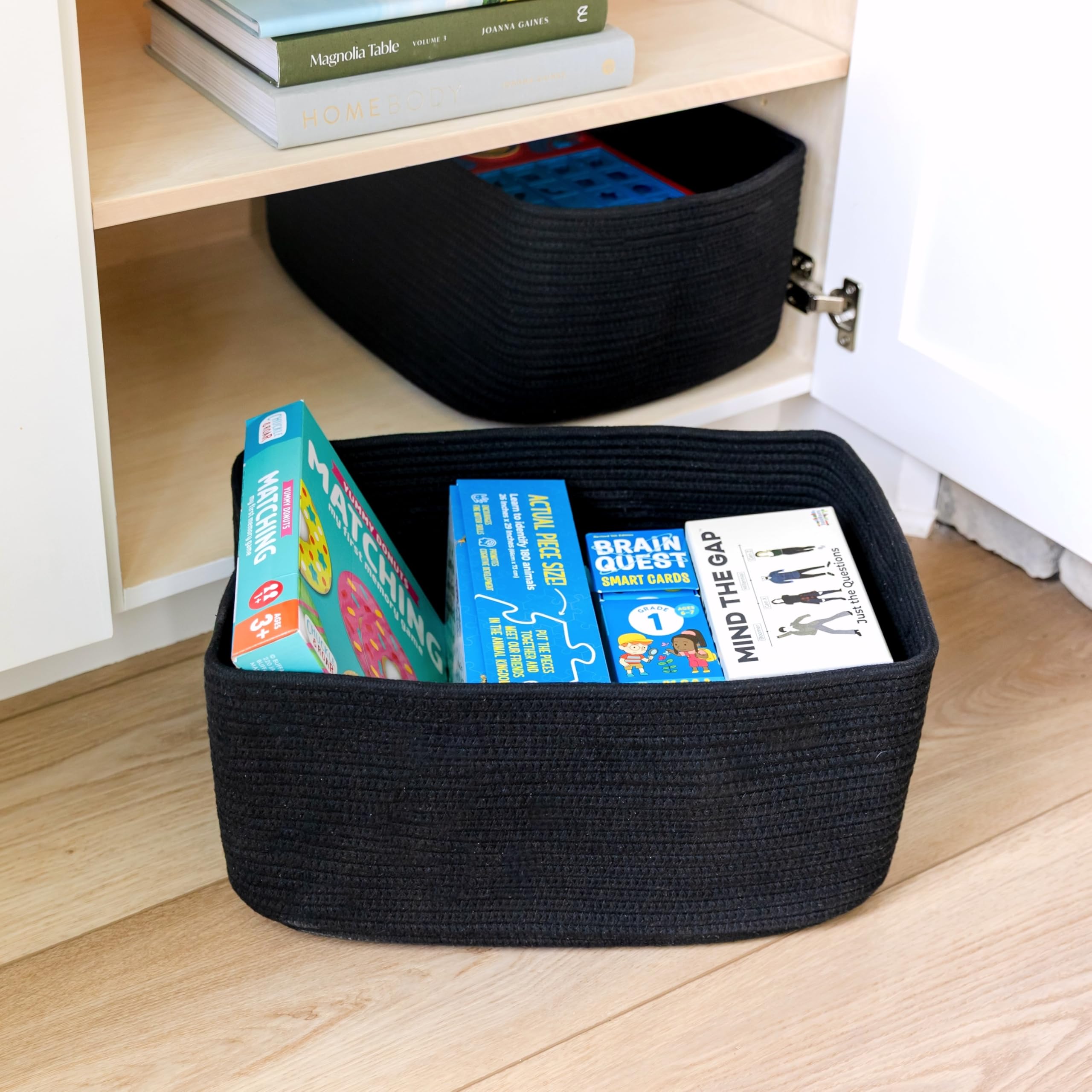 NaturalCozy ready-to-gift packaging with leaf design for gifting.