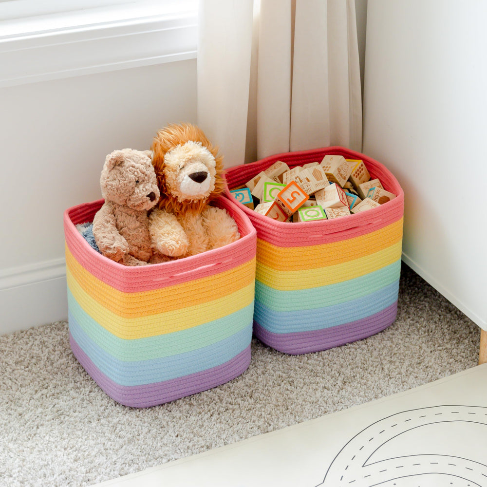 NaturalCozy reinforced hidden handles improve basket durability during lifting