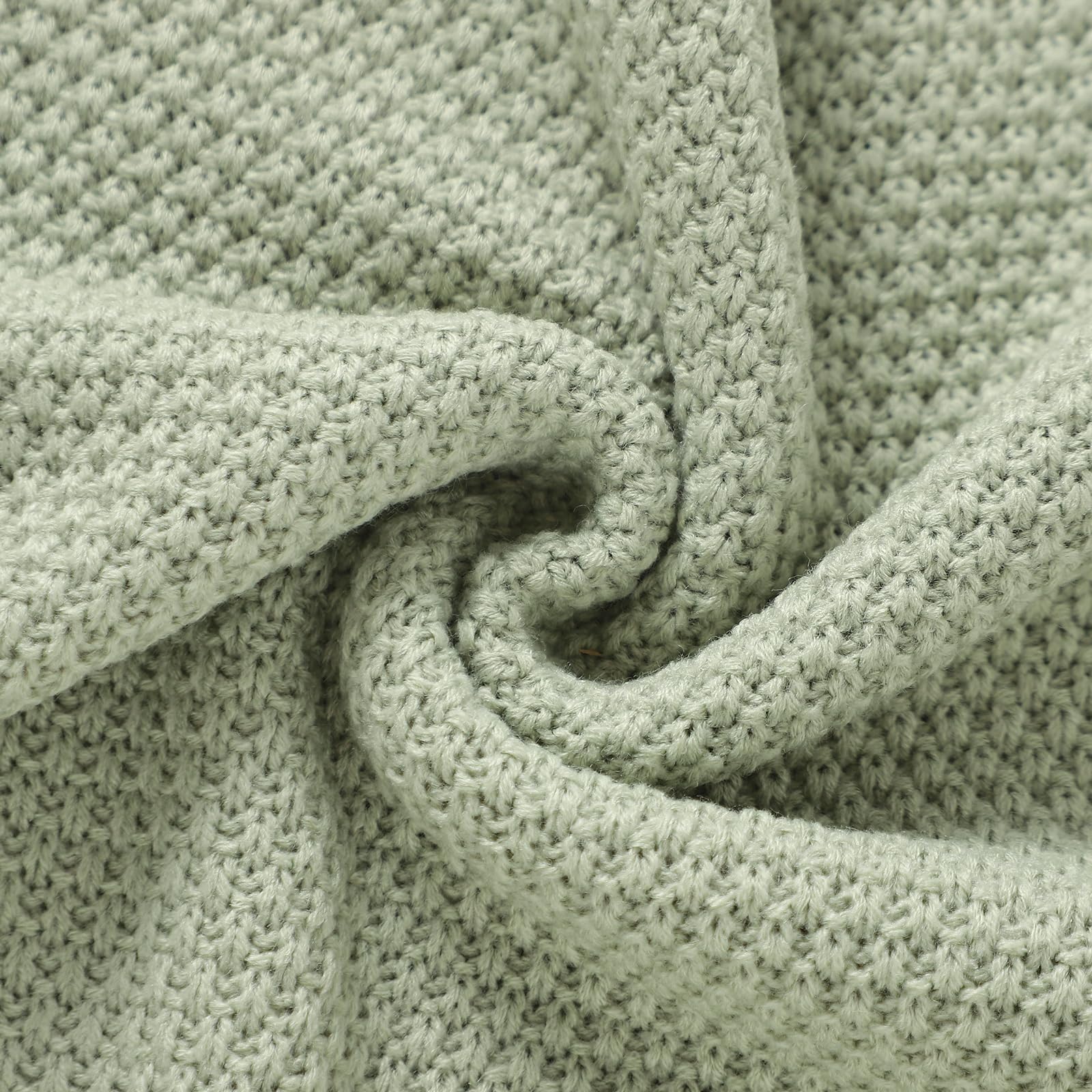 Neiwech machine-washable baby blanket stays soft after washing