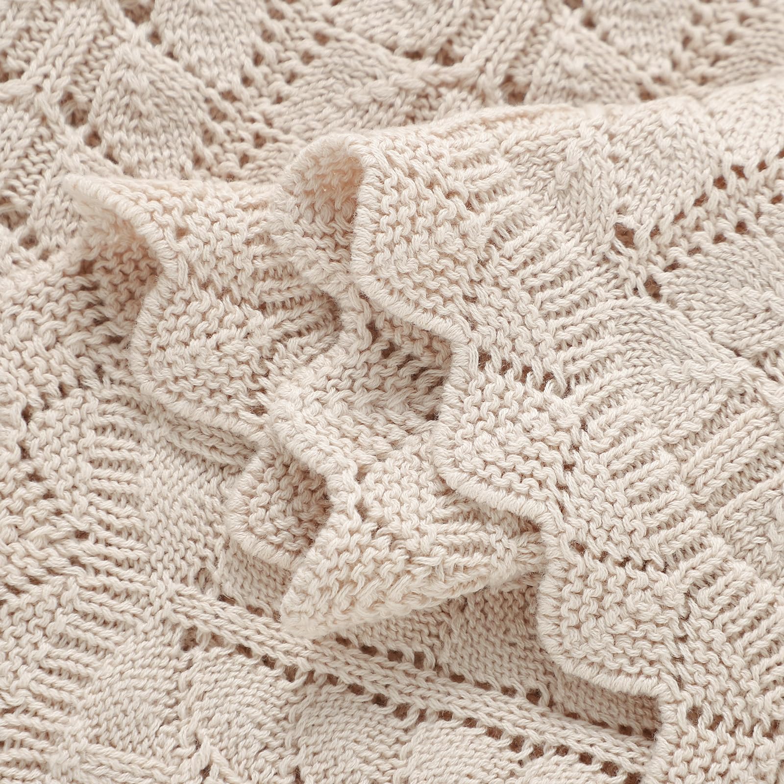 Neiwech cotton baby blanket machine washable for easy care.