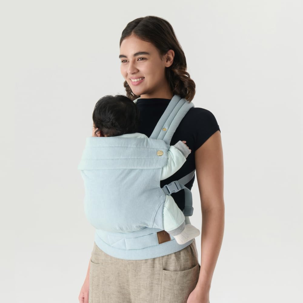 Nest Blanche 4-in-1 design enabling versatile carrying options