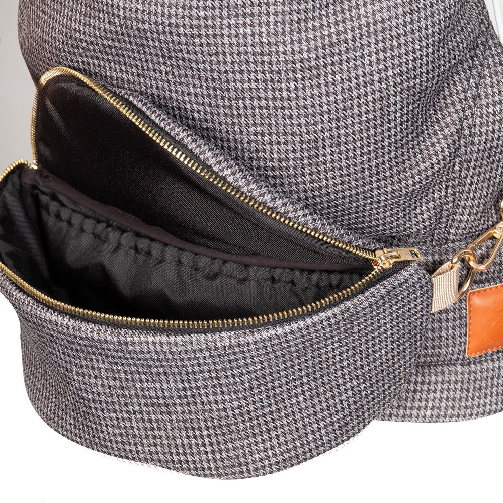 Nest Blanche daily use carrier suitable for travel and errands