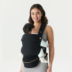 Nest Blanche detachable belt bag shown for easy hands-free storage while walking.