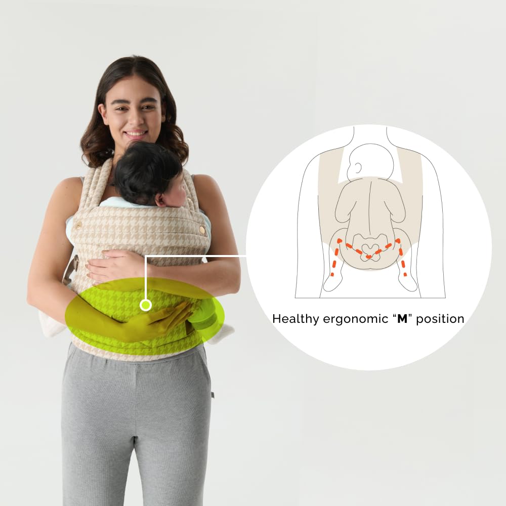 Nest Blanche lightweight carrier for walks and everyday activities.