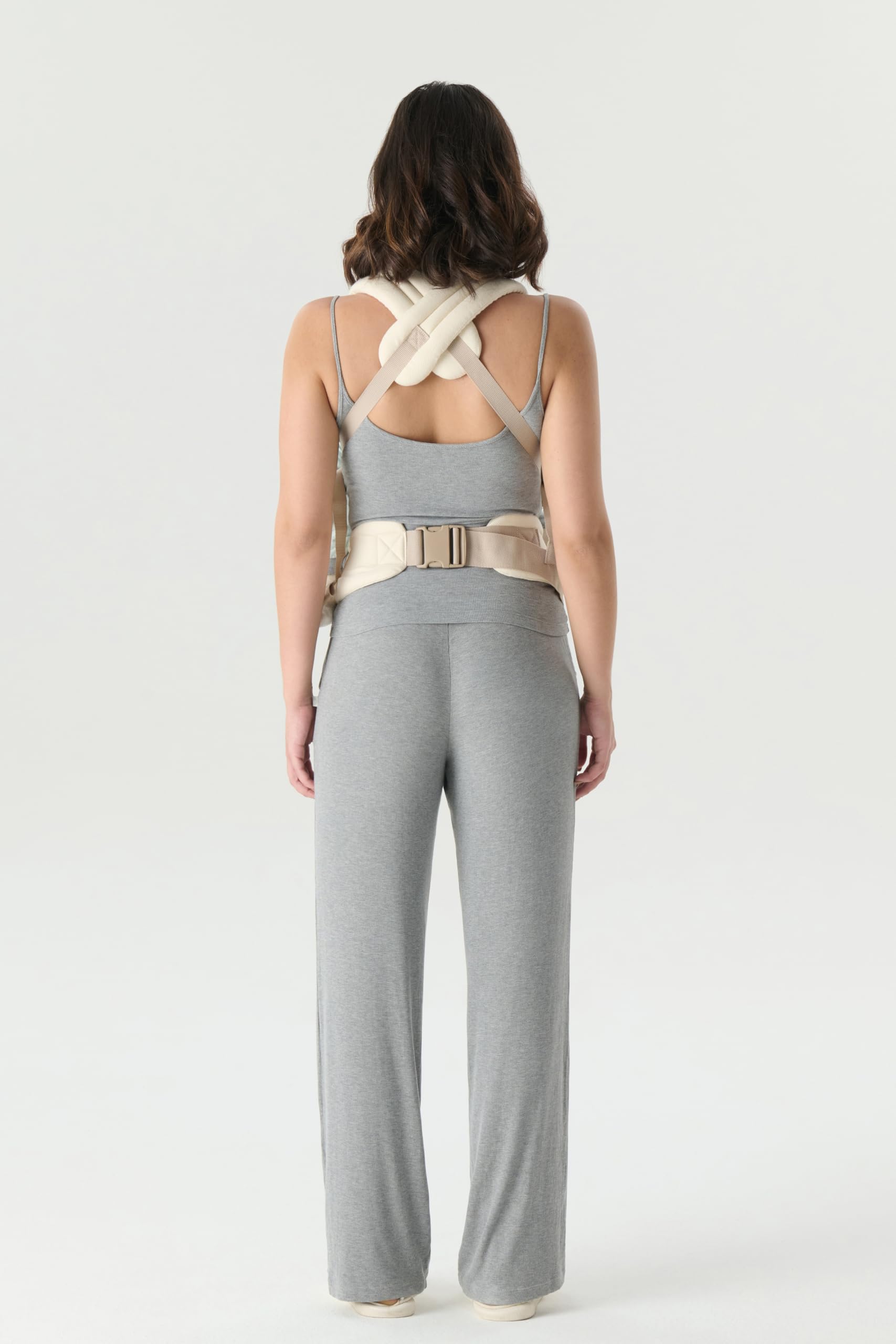 Nest Blanche padded shoulder straps provide comfort on longer wear