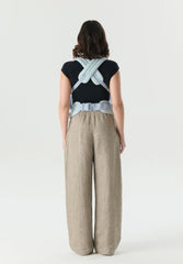Nest Blanche X-shaped back evenly distributes weight