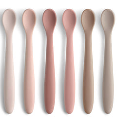 NETANY silicone baby spoon with a soft tip, gentle on gums during first meals.