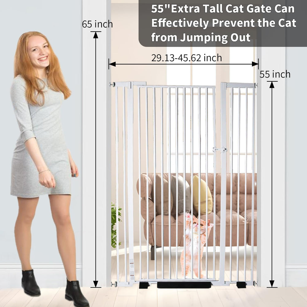 NexusSmash adjustable-width gate fits most doorways and stairs.