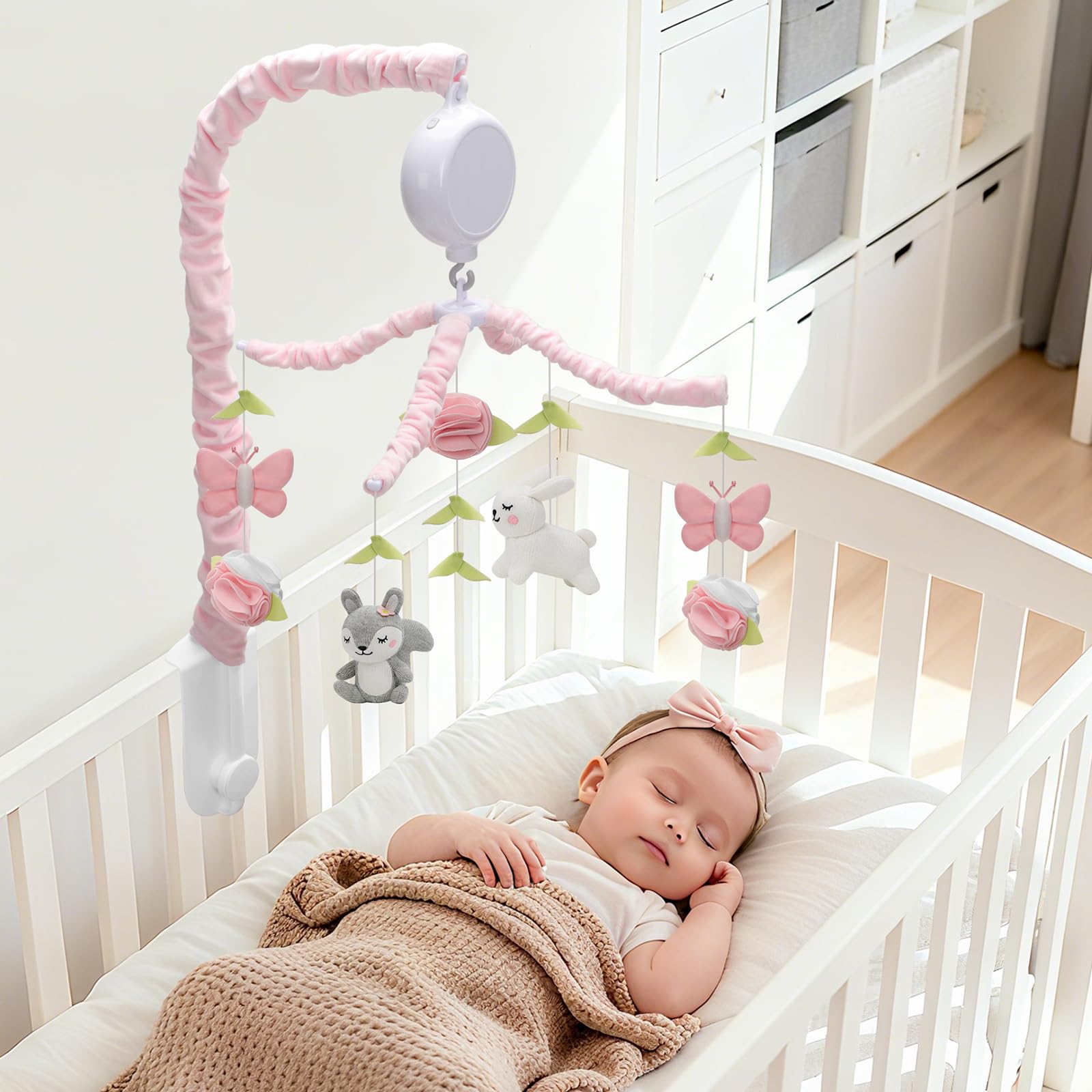 NICEMER high-contrast design supports early visual attention and exploration.