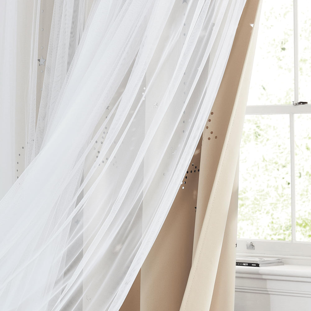 NICETOWN easy-care curtains machine washable on a gentle cycle.