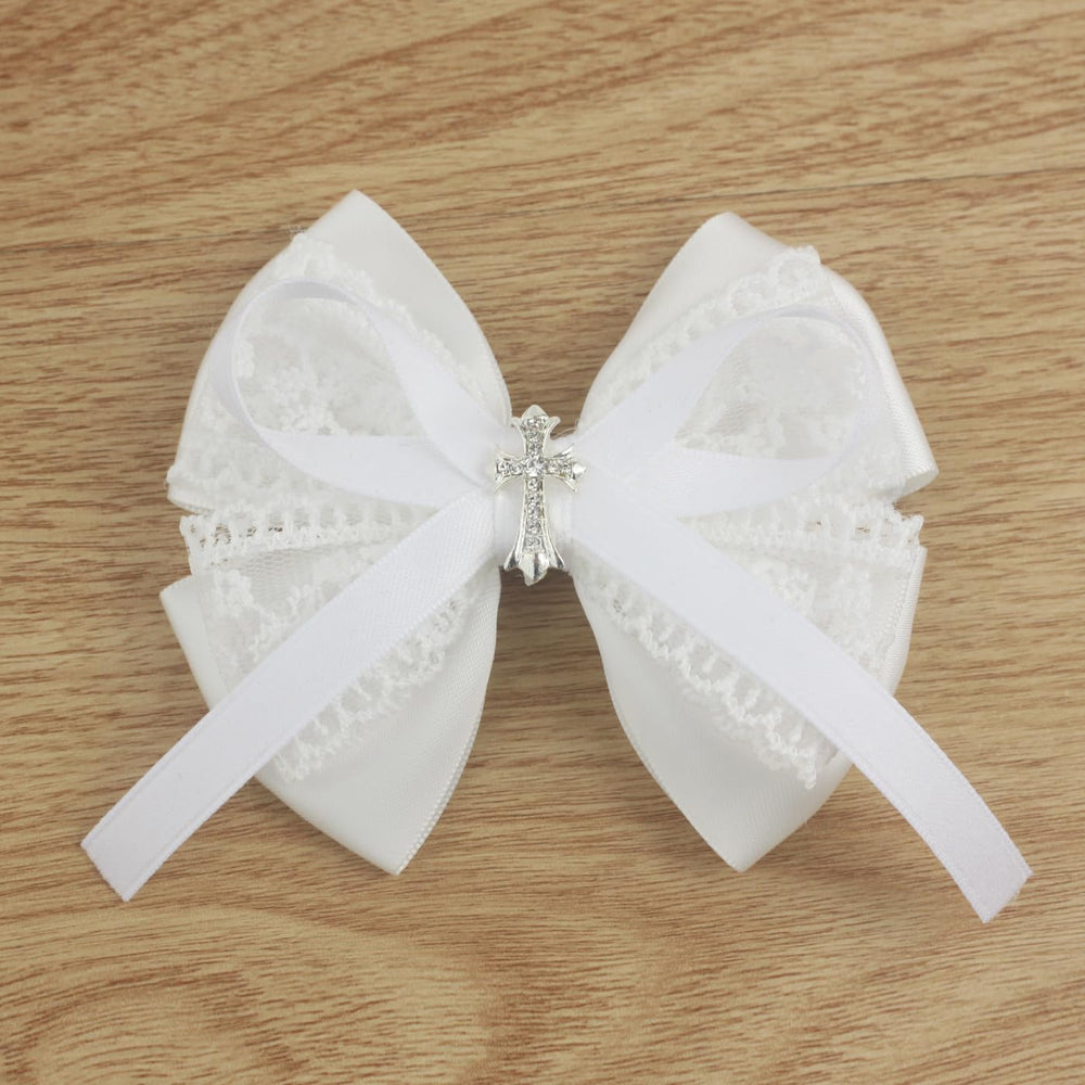 Nihao Baby lace bow on hair for christening look.