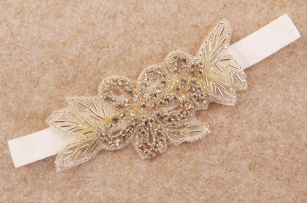 Nishine headbands set, versatile for baby showers and family photography sessions.