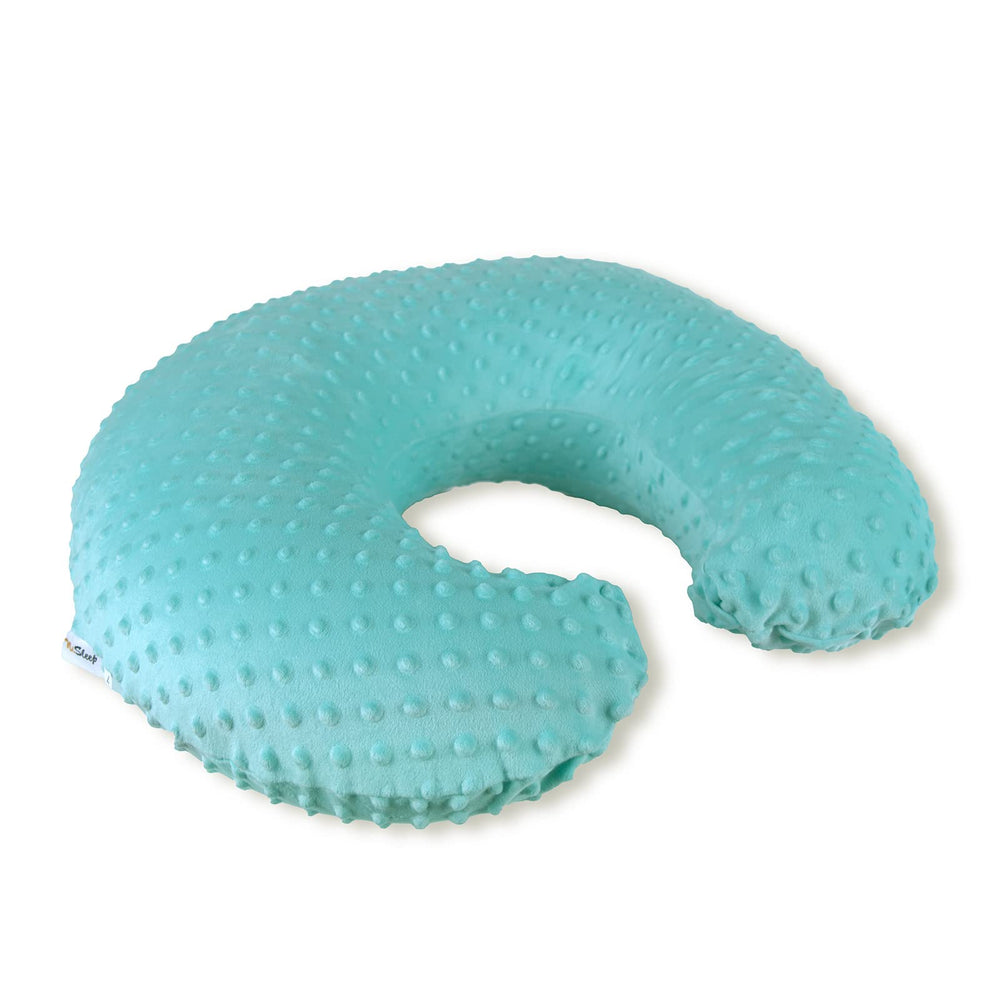 NiSleep ergonomic shape supports comfortable feeding positions.