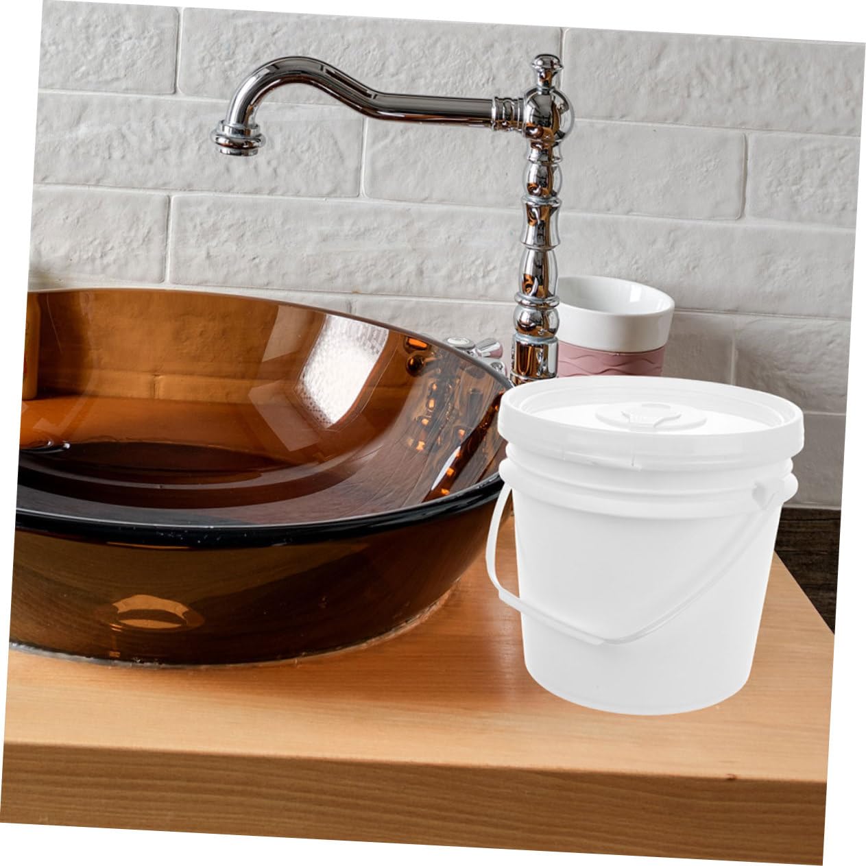NIYANGLE easy-transport handle enables quick refill and transport.