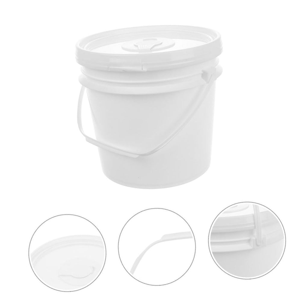 NIYANGLE safe plastic material gentle on skin.