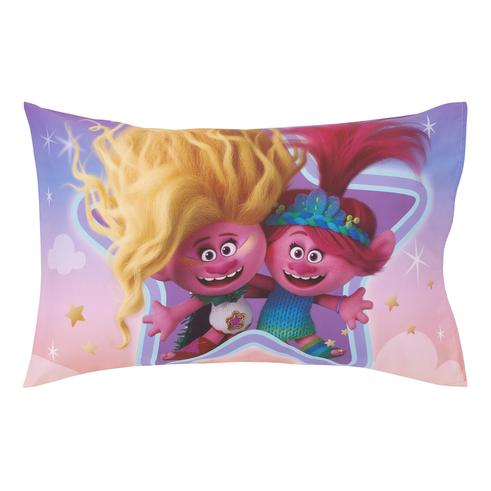NoJo Poppy Viva Trolls art detail adds playful inspiration at bedtime.