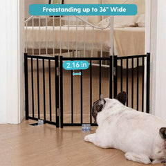 No Pawblems metal gate with sturdy support feet resists tipping for stable use.
