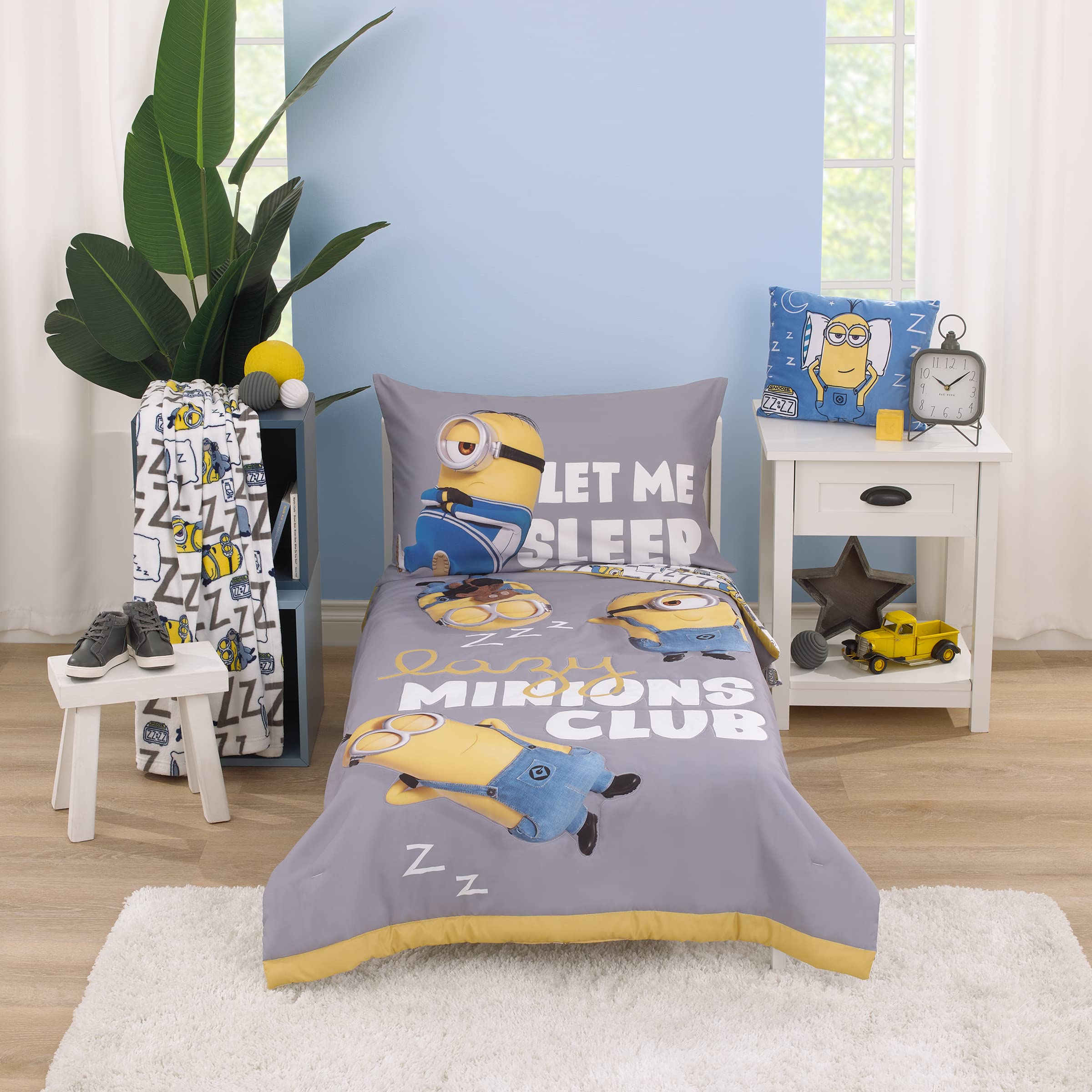 NoJo Illimuniation Lazy Minions comforter in gray-blue-yellow tones for toddlers