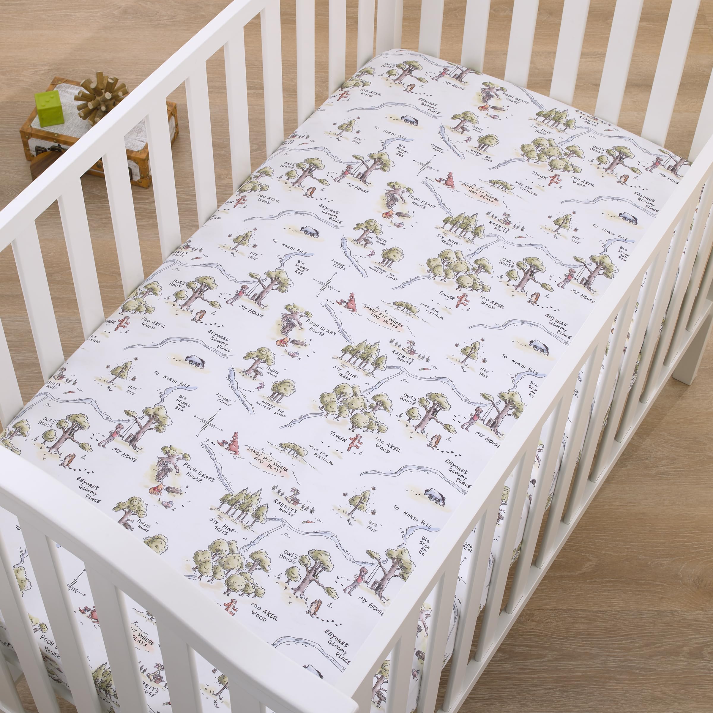 NoJo Pooh crib sheet in ultra-soft material for gentle naps.