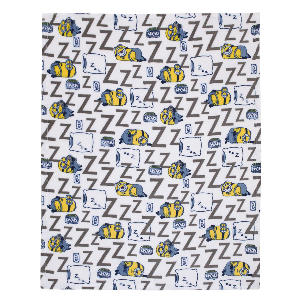 NoJo Illumination Lazy Minions blanket with Zzz pattern, ideal for park outings