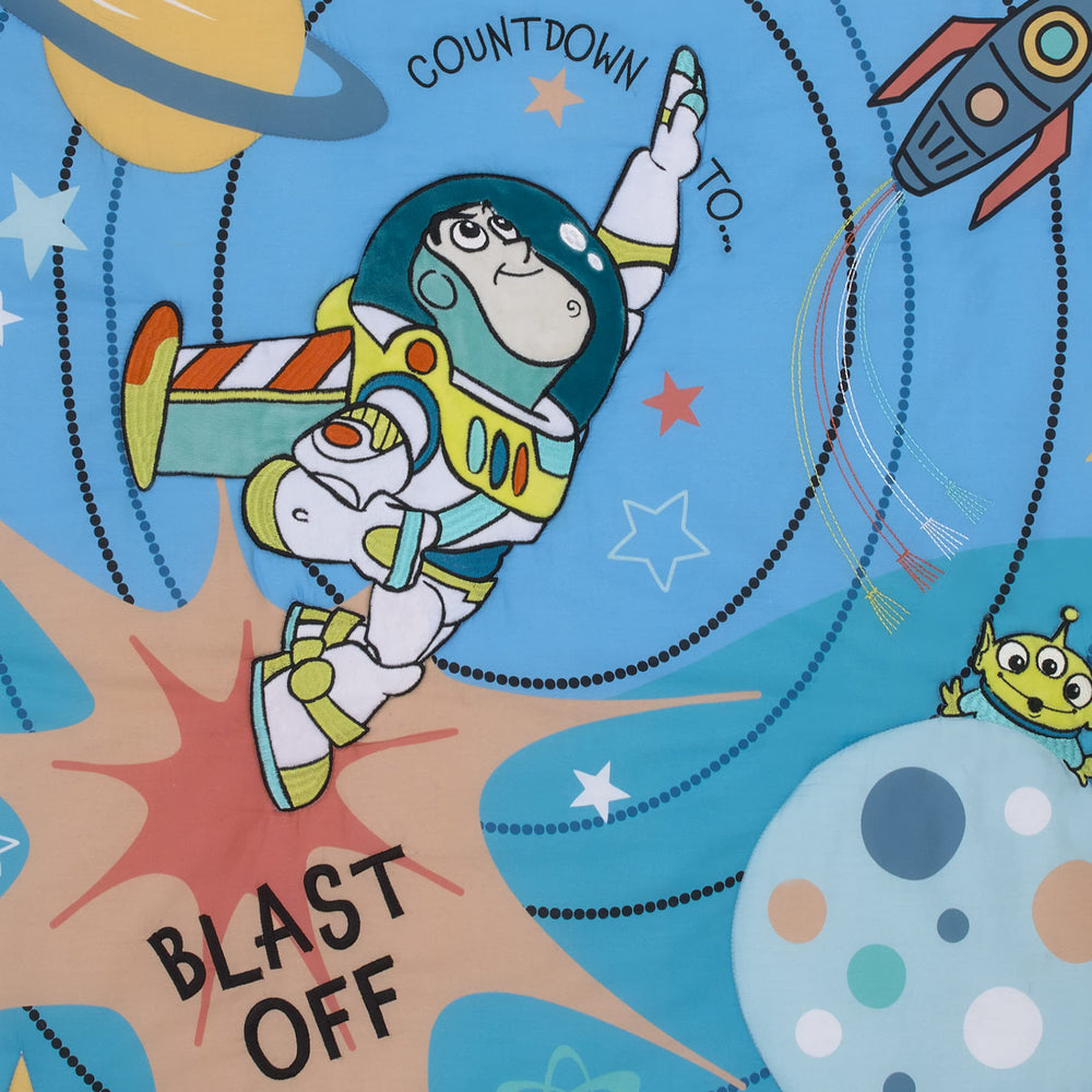 NoJo Disney Baby design coordinates easily with existing nursery decor.