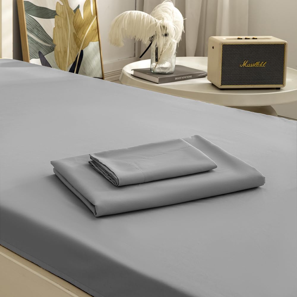 NookZuzu elastic-edge fit reduces wrinkling for neater mornings.