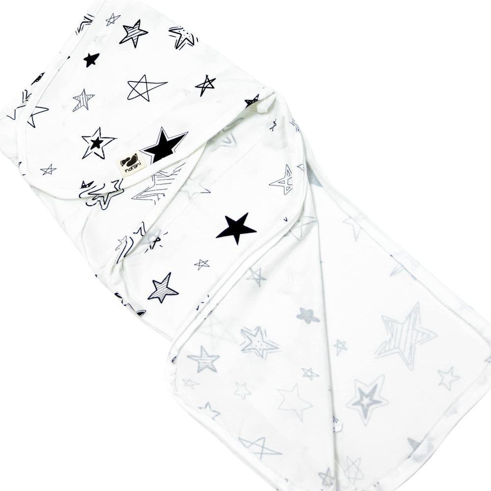 Norani Snugababe Swaddle Pod hip-friendly posture supports comfortable sleep.