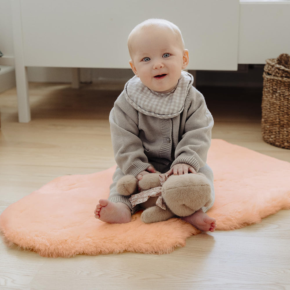Nordic Sheep lambskin offers natural variation in size and color.