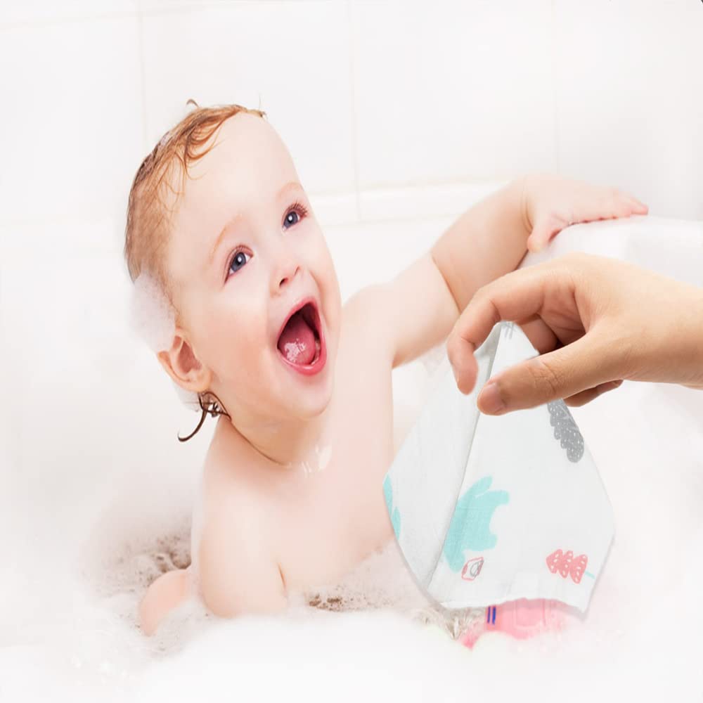 norinori Baby Msulin Washcloths are highly absorbent for quick bath rinses and wipe-downs.