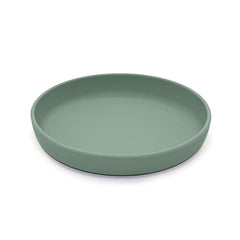 noüka fern flat plate with lip edge supports easy self-feeding.
