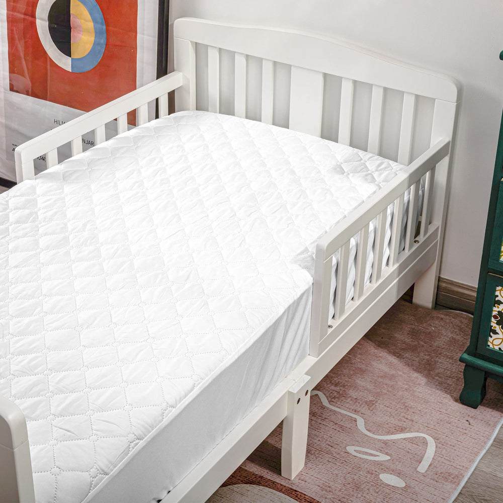 NTBAY breathable cover for playards keeps sleeping space cool.