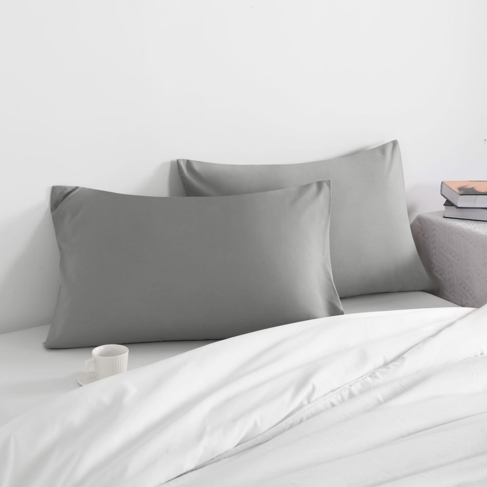NTBAY pillow case envelope closure keeps pillows neatly enclosed.