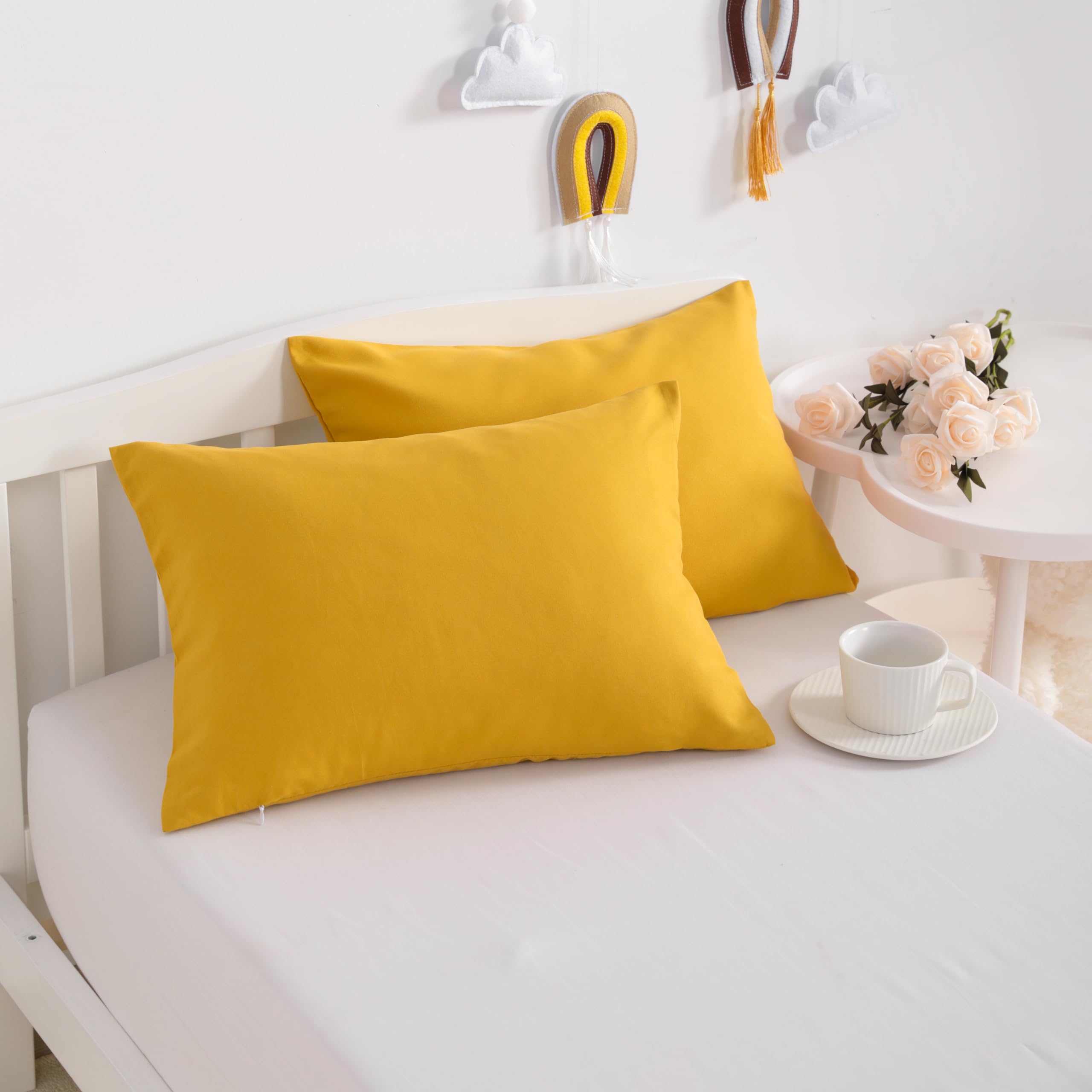 NTBAY travel pillowcase ideal for car trips and flights