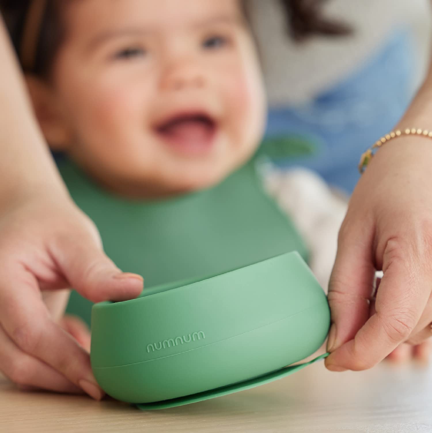 NumNum microwave-safe icon conveys convenient reheating preparation