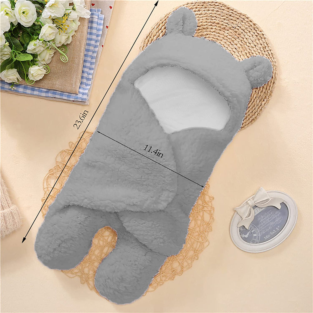 Nunibum plush receiving blanket grey showcases soft warmth for newborns.