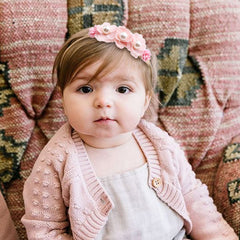 NUWAJP lavender headband brings soft charm to baby photos.