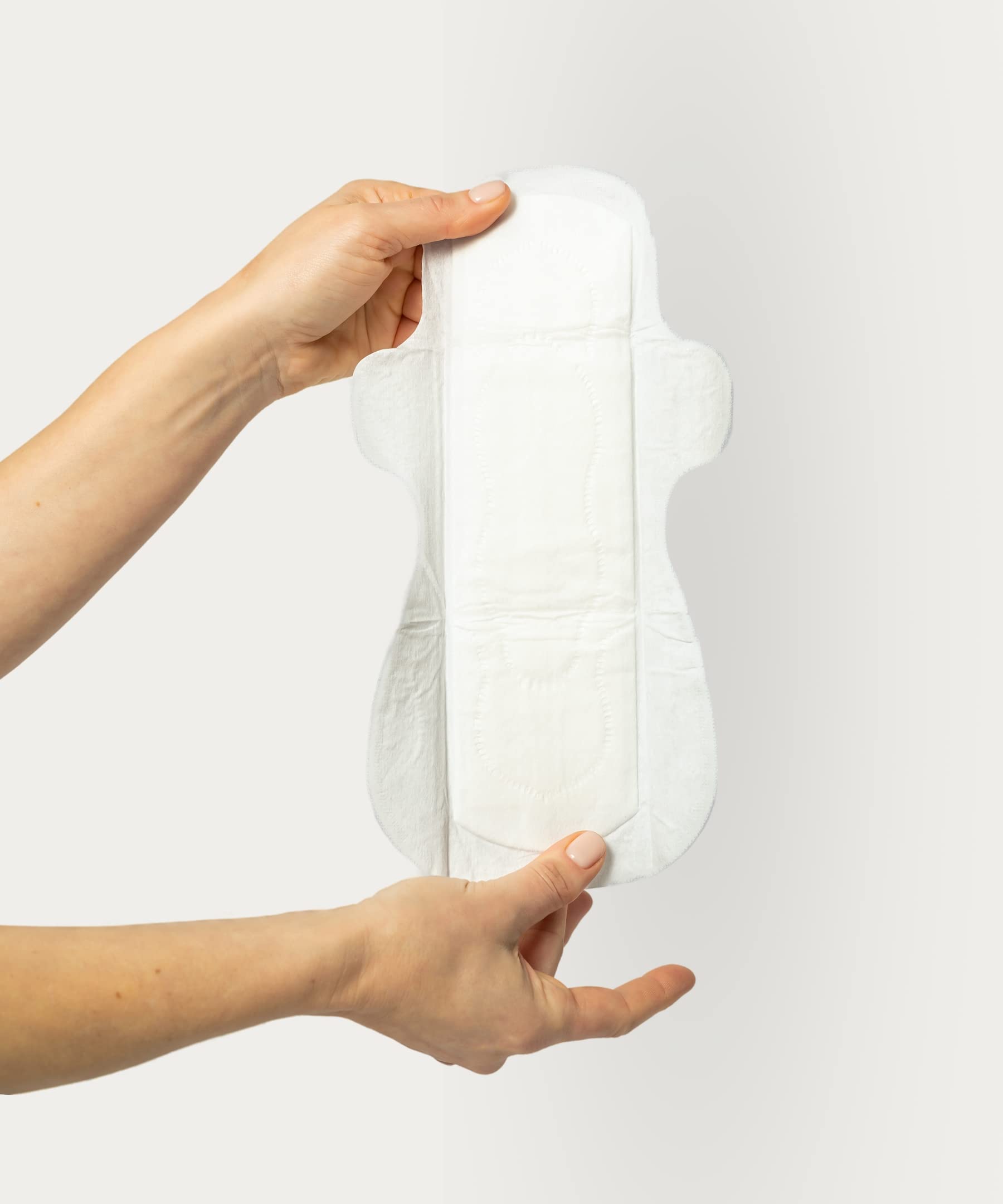 Nyssa thin high-absorbency core delivers bulk-free protection overnight.