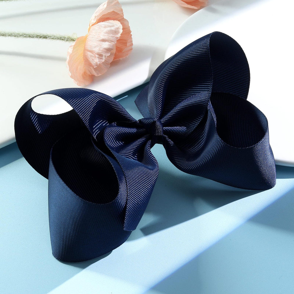 OAOLEER kids hair accessory clip idea for tidy, face-framing styles.