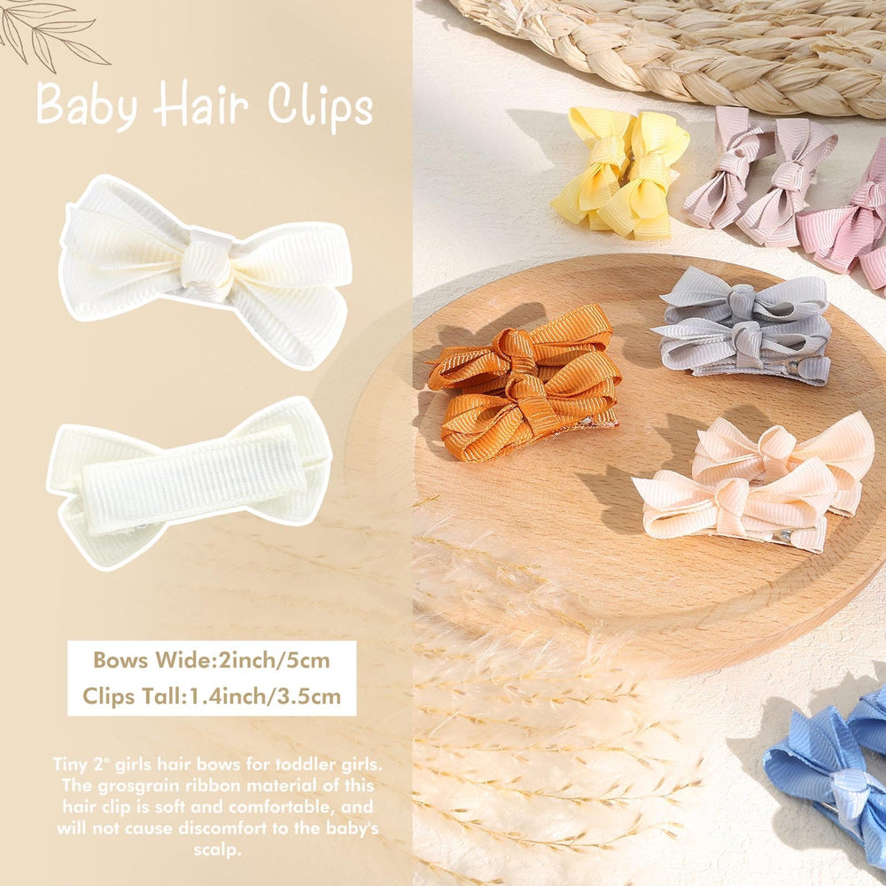Easy-to-wear toddler bow clip suitable for quick styles.