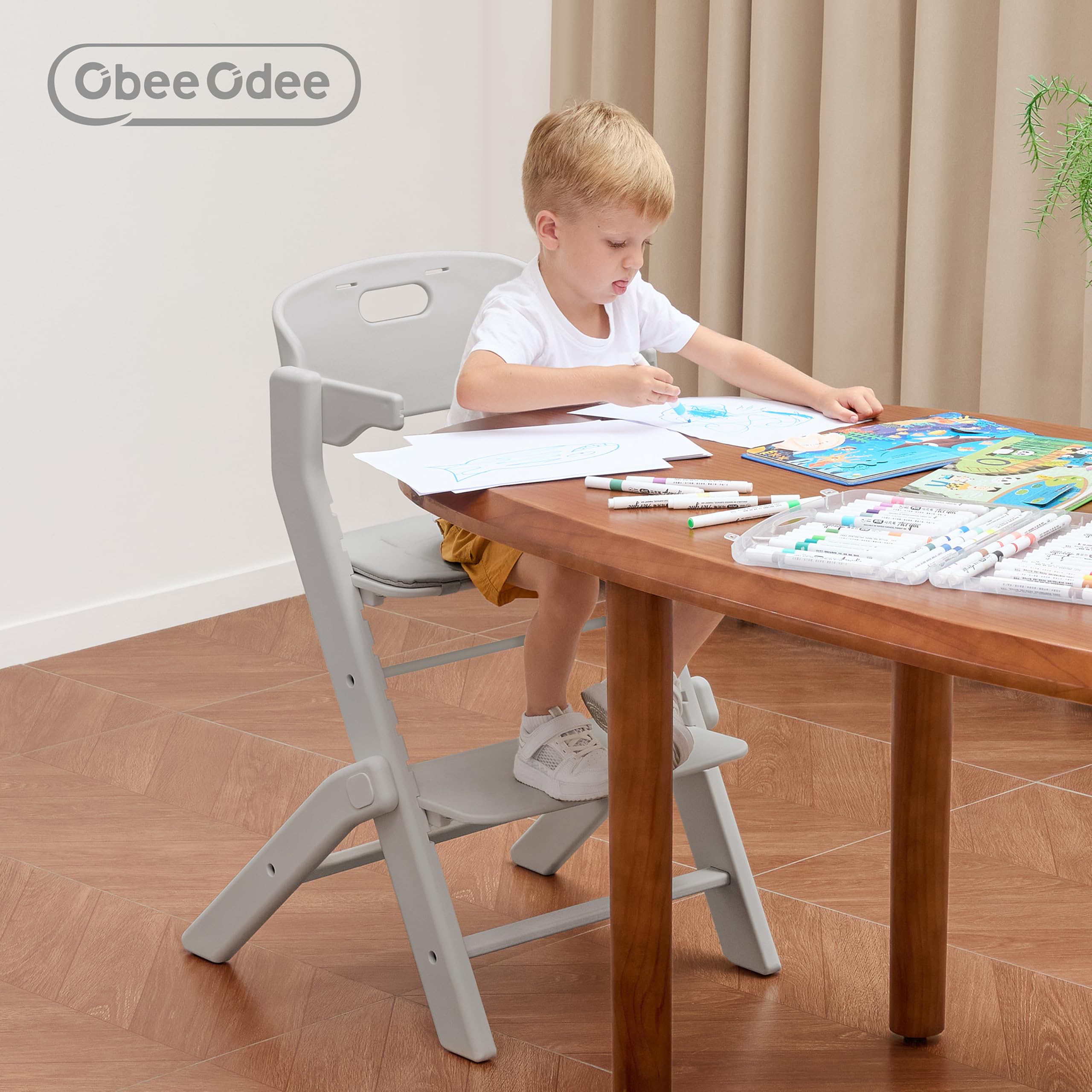 Obee Odee removable tray makes pickup and cleaning fast.