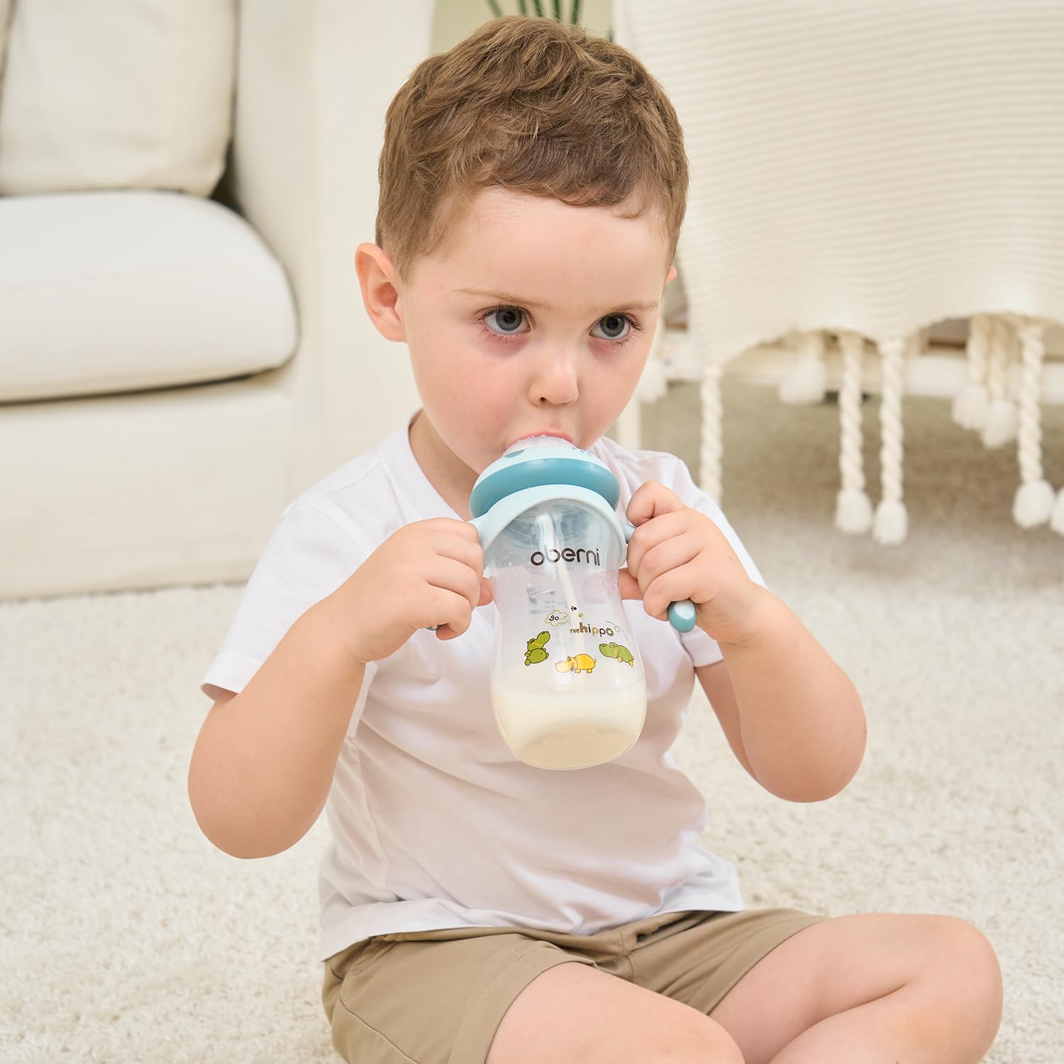 Oberni PP baby bottle in pink, ideal for on-the-go feeds.