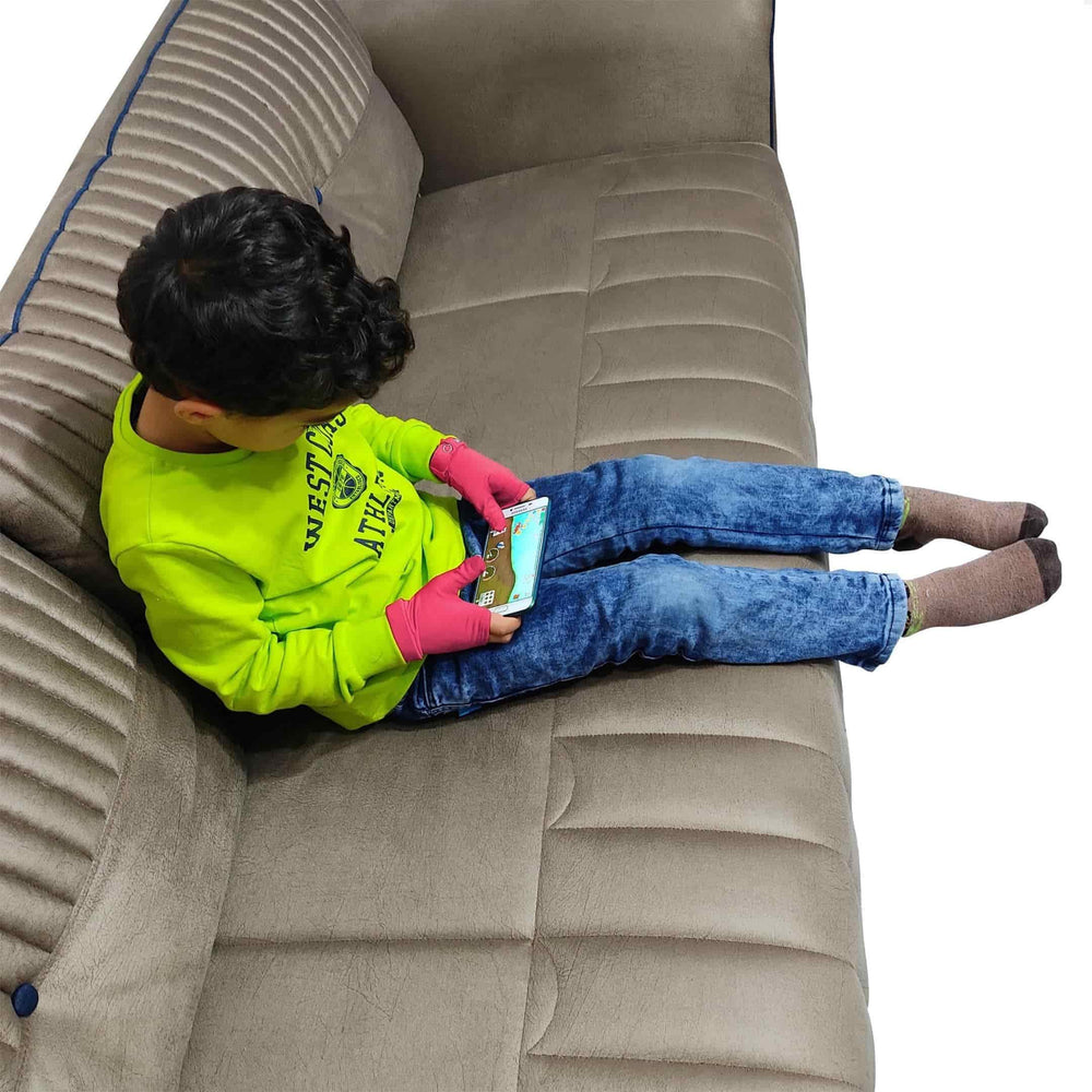 OFFA Thumb Sucking Stop kit with booklet and gloves, complete kid friendly approach