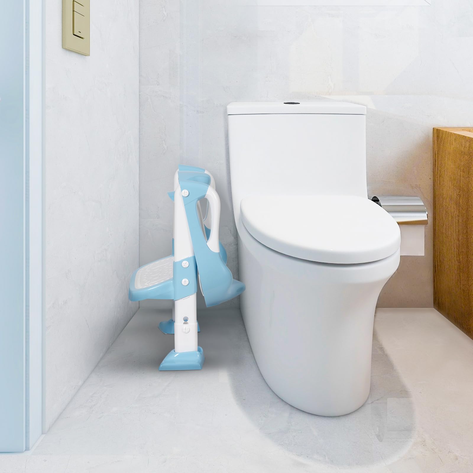 OHKIDS non-slip pads image conveys secure footing during use.