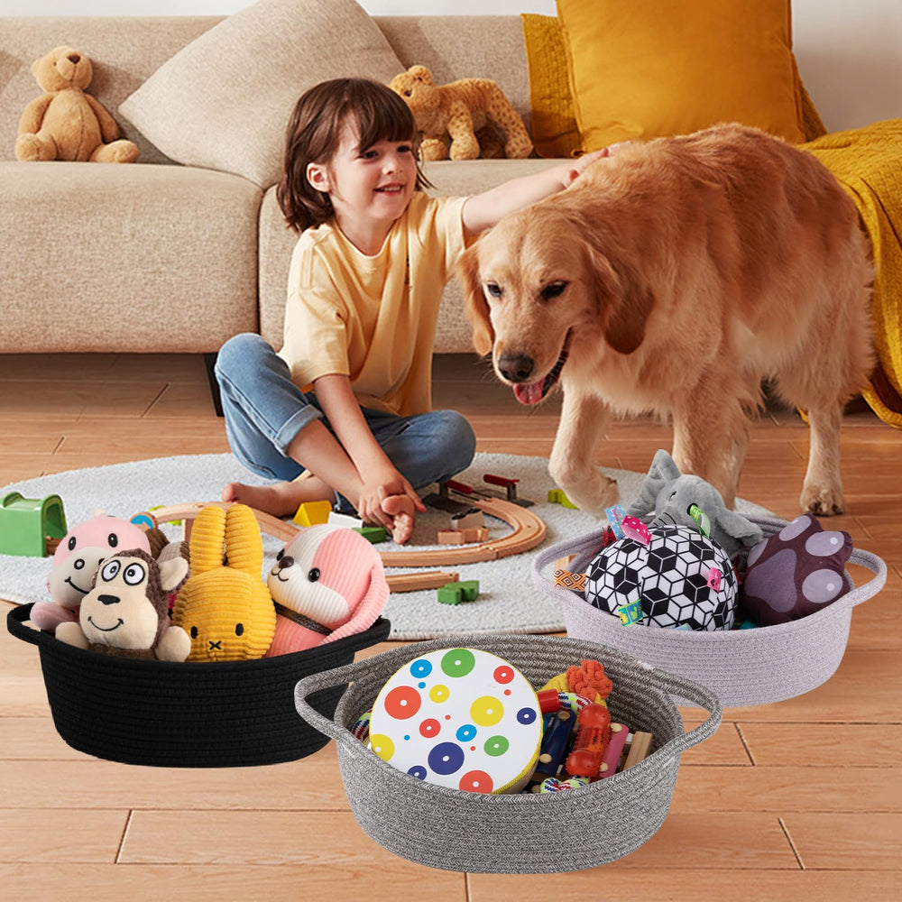 OIAHOMY portable basket with sturdy handles for easy moving.