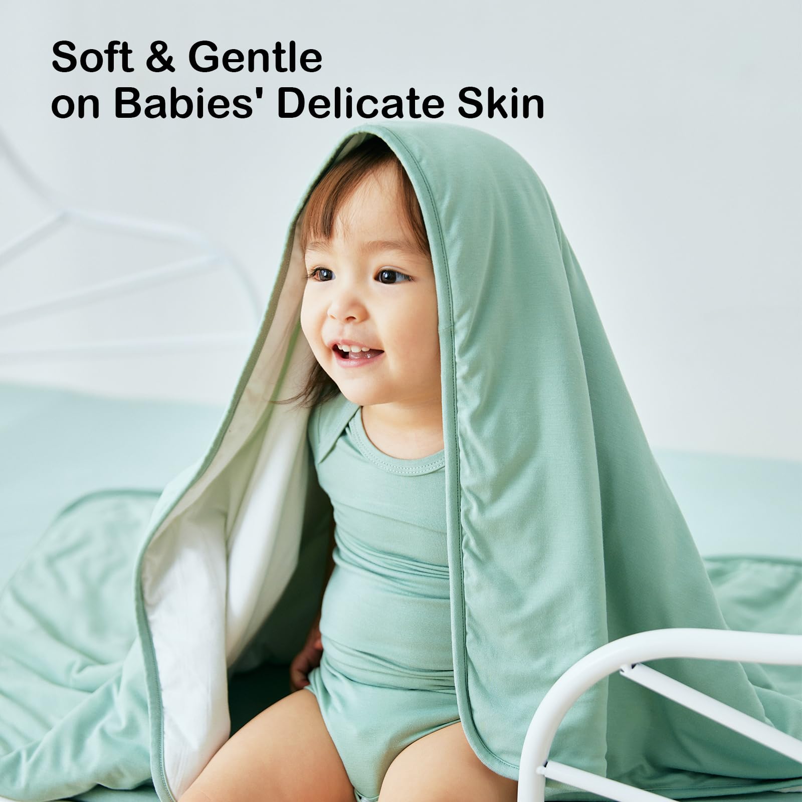 Okayinn BubblePanda blanket showing machine washable and durable fabric