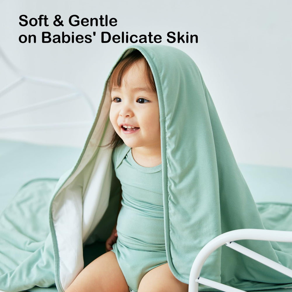Okayinn BubblePanda blanket showing machine washable and durable fabric